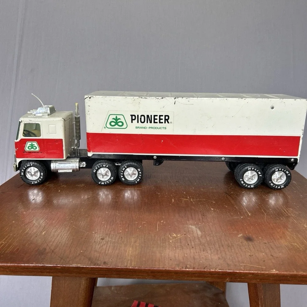 Vintage Nylint Pioneer GMC Semi Truck Trailer Pressed Steel Toy Red White